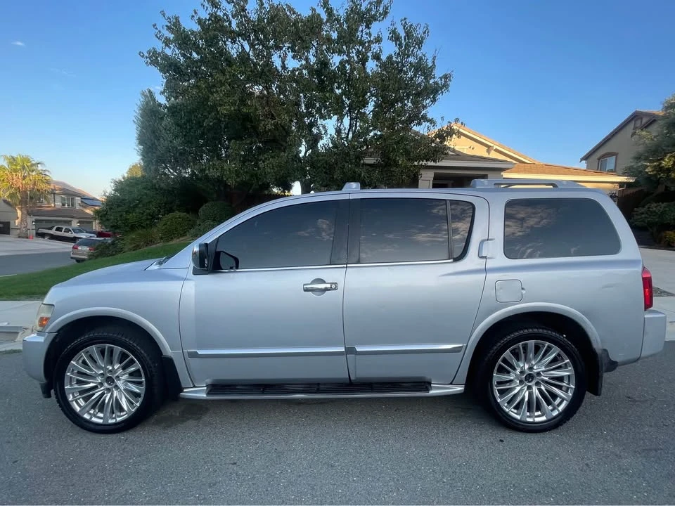 2004 Infiniti QX80 - Image 3 of 15