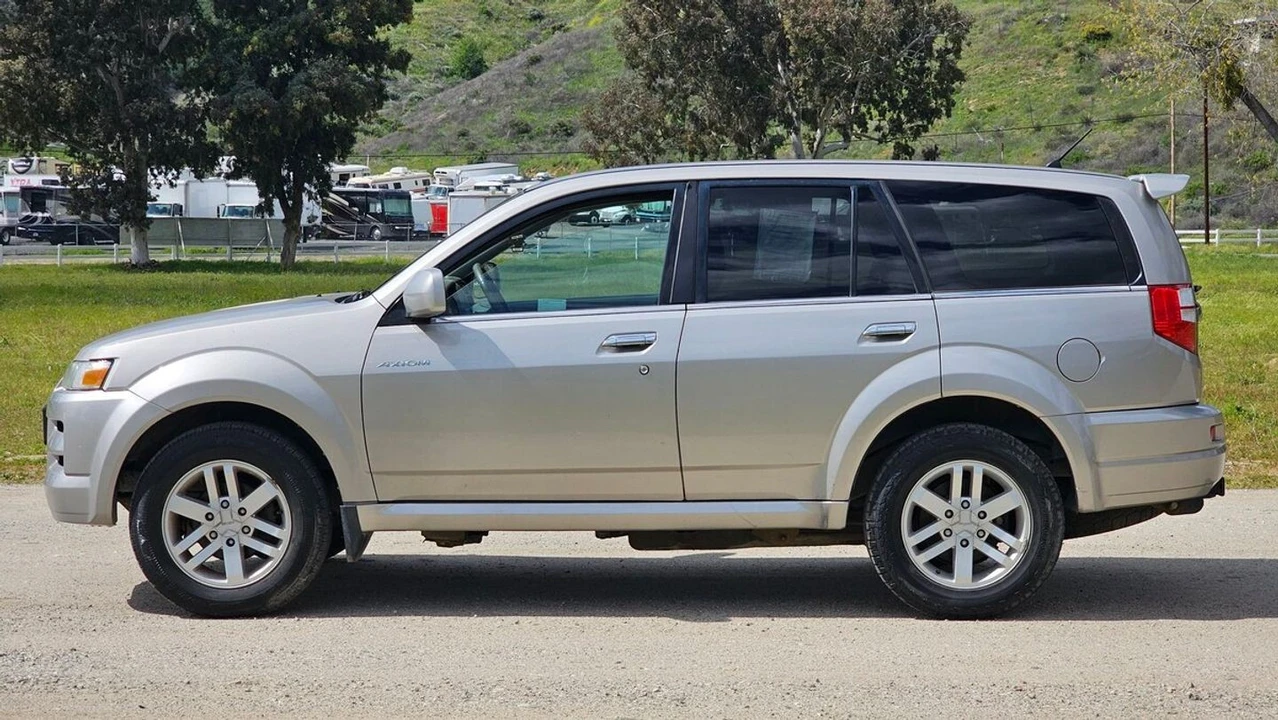 2004 Isuzu - Image 12 of 21