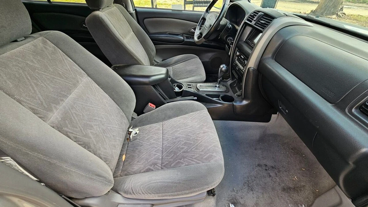 2004 Isuzu - Image 15 of 21