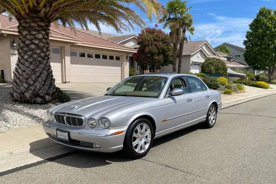 2004 Jaguar XJ Vanden Plas
