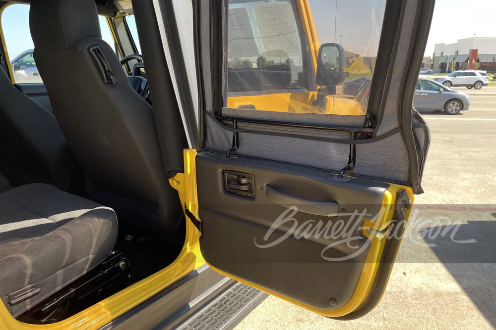 2004 Jeep TJ Wrangler - Image 14 of 30