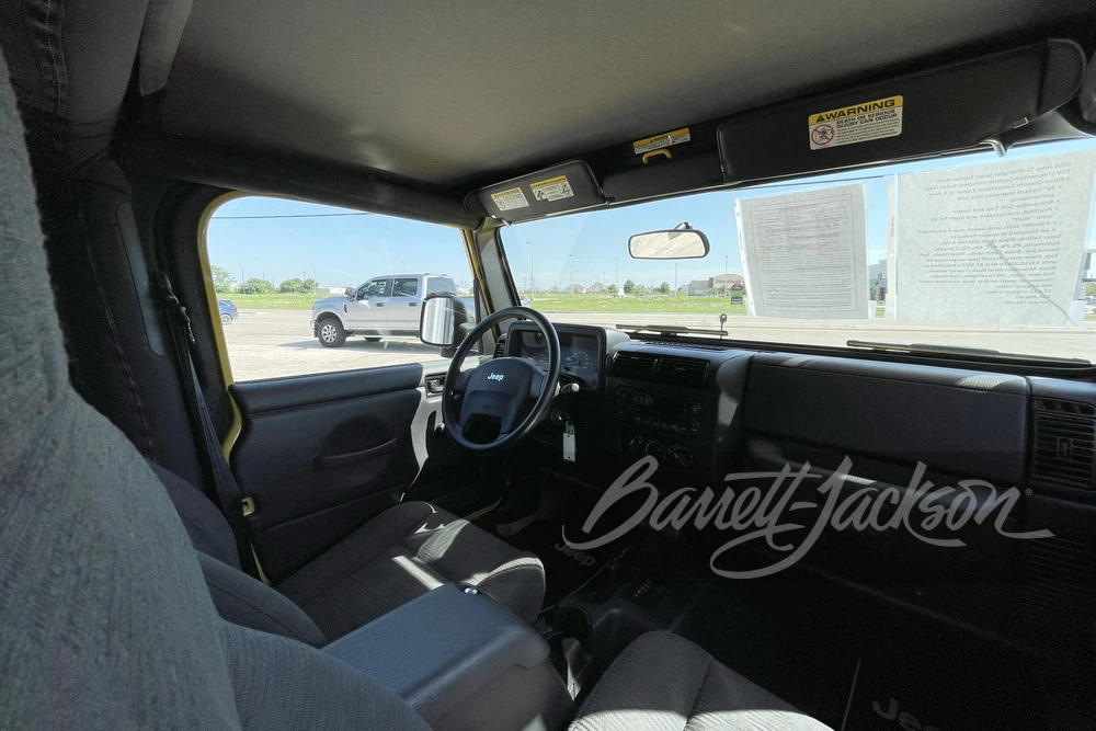 2004 Jeep TJ Wrangler - Image 23 of 30