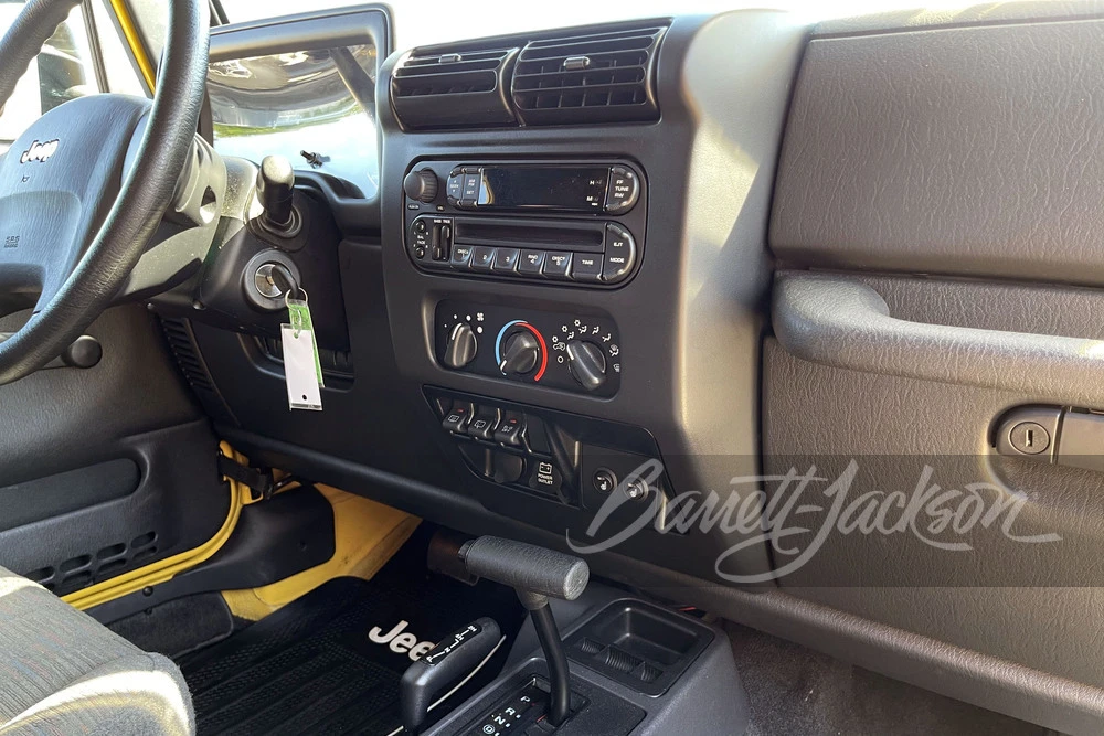 2004 Jeep TJ Wrangler - Image 11 of 30