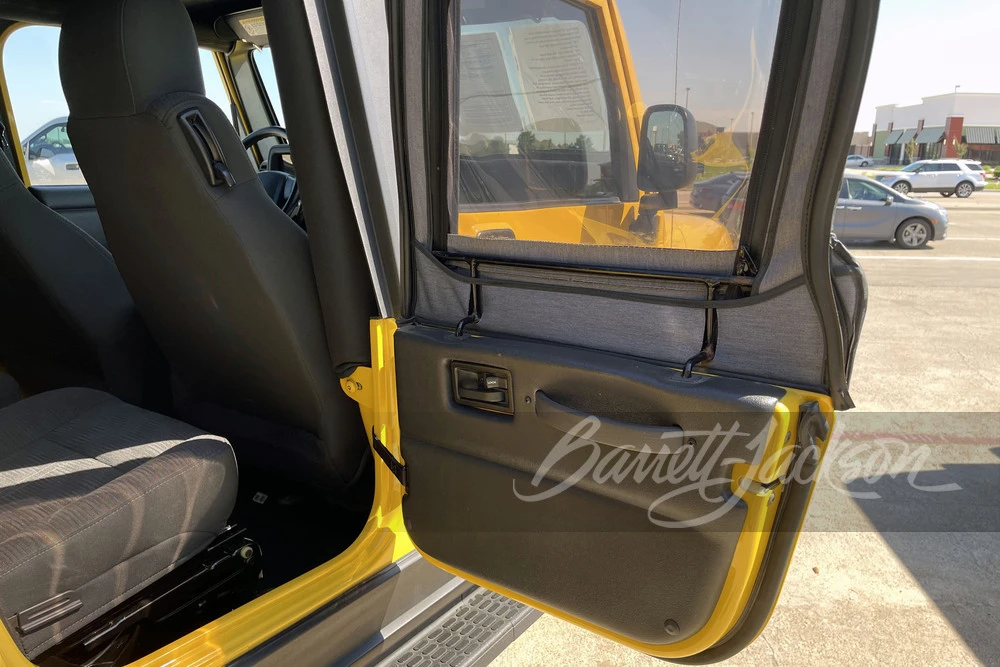2004 Jeep TJ Wrangler - Image 15 of 30