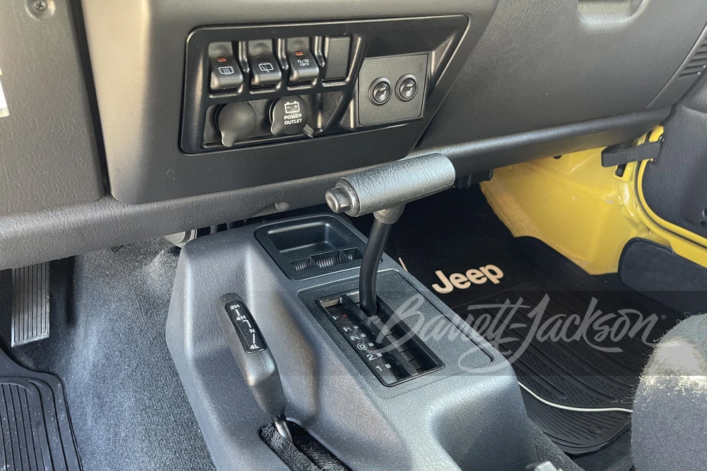 2004 Jeep TJ Wrangler - Image 23 of 30