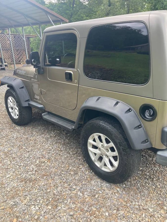 2004 Jeep TJ Wrangler - Image 17 of 24