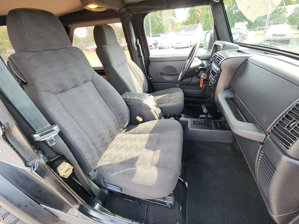 2004 Jeep TJ Wrangler - Image 8 of 12