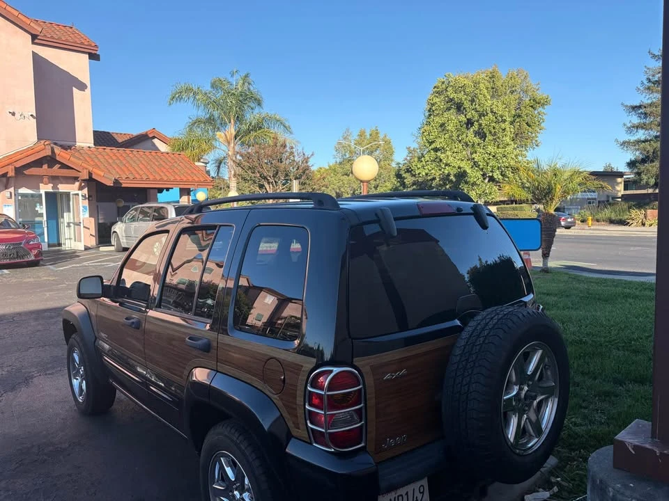 2004 Jeep KJ Liberty - Image 3 of 5
