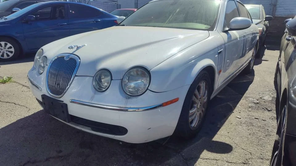 2004 Jaguar S-Type 2nd Gen - Image 4 of 9