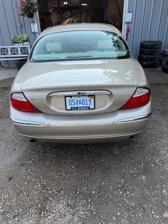 2004 Jaguar S-Type 2nd Gen - Image 3 of 11