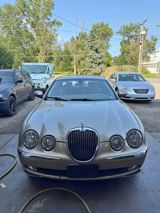 2004 Jaguar S-Type 2nd Gen - Image 1 of 11