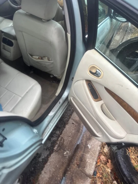 2004 Jaguar S-Type 2nd Gen - Image 8 of 8
