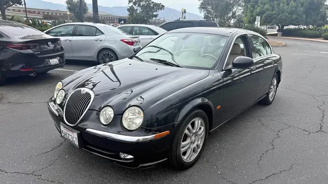 2004 Jaguar S-TYPE V8 Sedan 4D