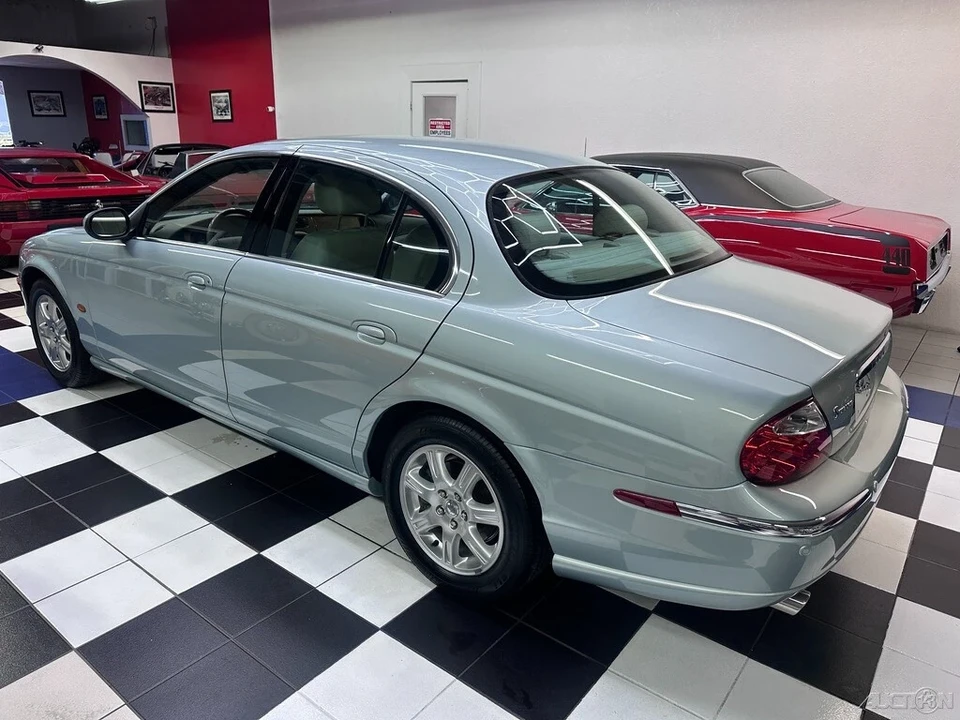 2004 Jaguar S-Type 2nd Gen - Image 19 of 21