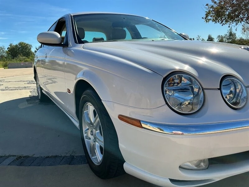 2004 Jaguar S-Type 2nd Gen - Image 10 of 21