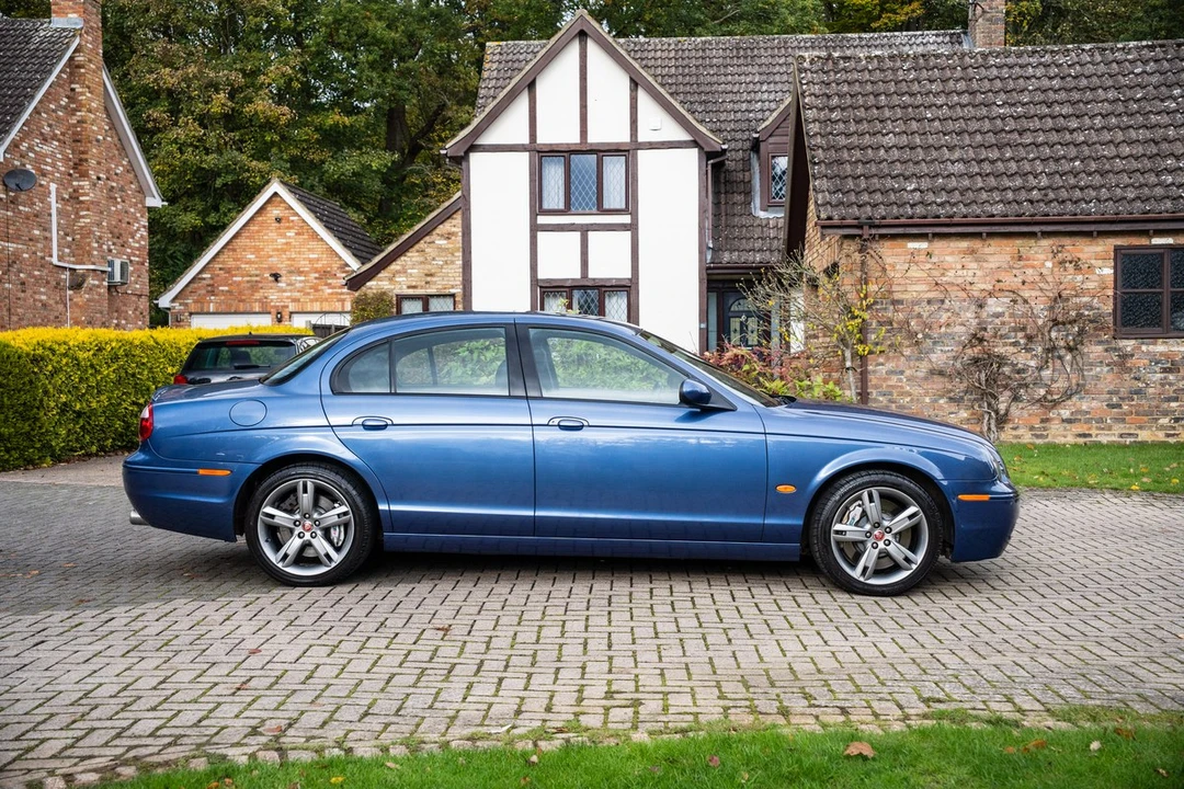 2004 Jaguar S-Type 2nd Gen - Image 4 of 30