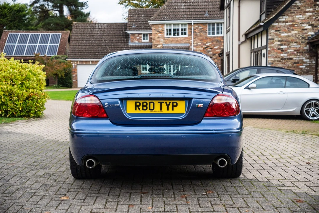2004 Jaguar S-Type 2nd Gen - Image 15 of 30