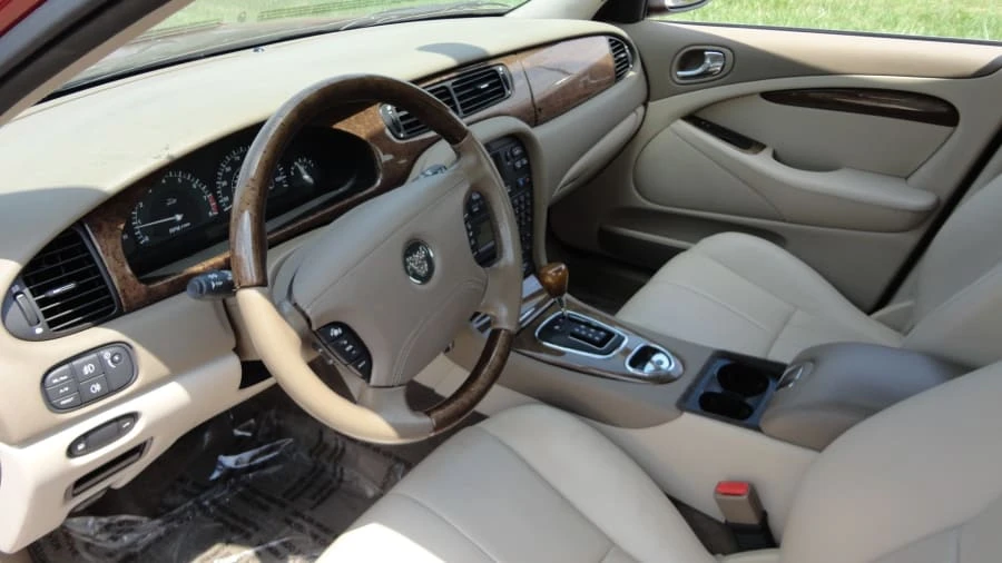 2004 Jaguar S-Type 2nd Gen - Image 4 of 5