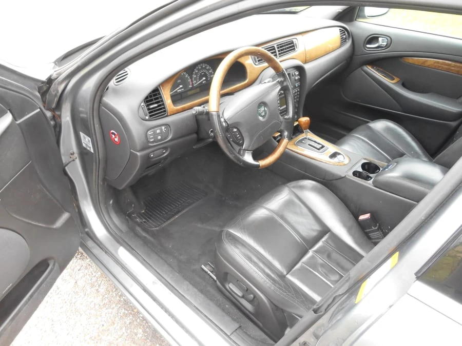 2004 Jaguar S-Type 2nd Gen - Image 5 of 9