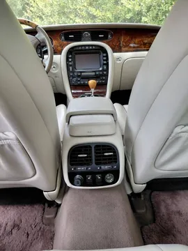 2004 Jaguar Vanden Plas