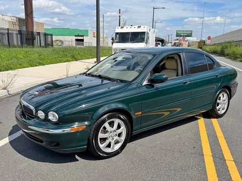 2004 Jaguar X-TYPE 2.5L Sport Sedan 4D