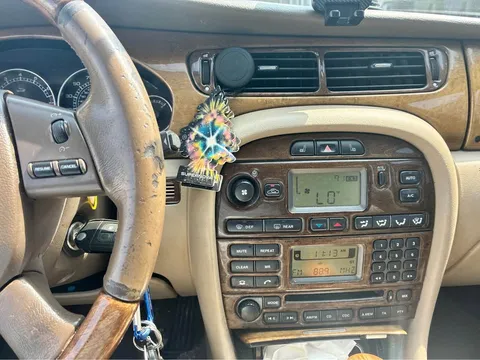 2004 Jaguar X-Type - Image 4 of 10