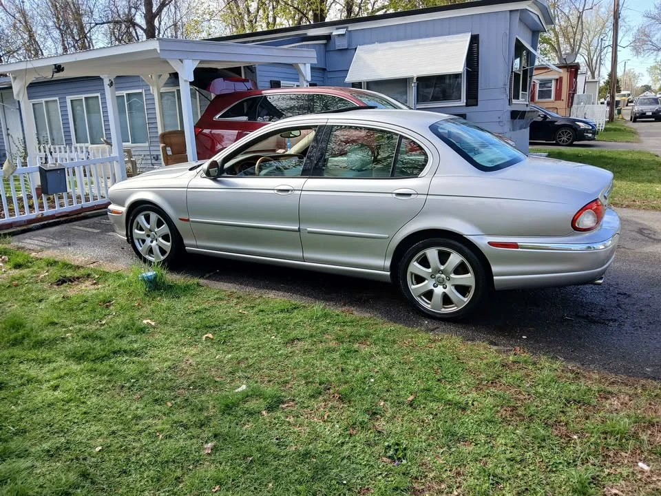 2004 Jaguar X-Type - Image 2 of 2