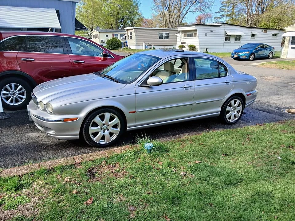 2004 Jaguar X-Type - Image 1 of 2