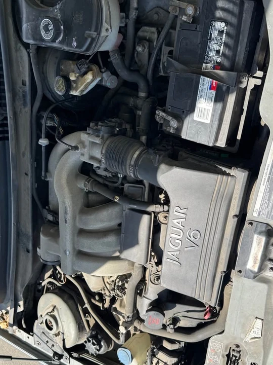 2004 Jaguar X-Type - Image 2 of 8