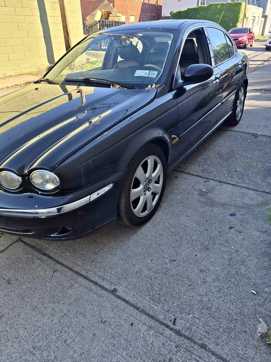 2004 Jaguar X-Type - Image 1 of 9