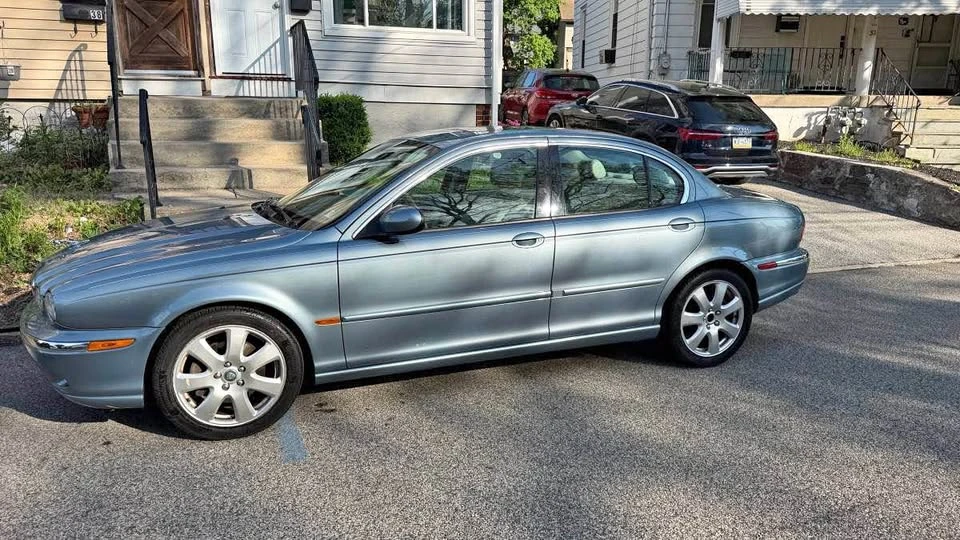 2004 Jaguar X-Type - Image 1 of 9