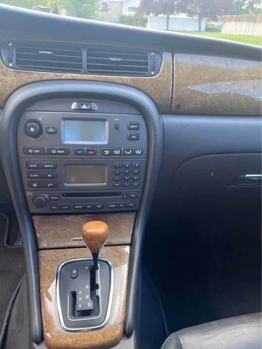 2004 Jaguar X-Type - Image 10 of 20
