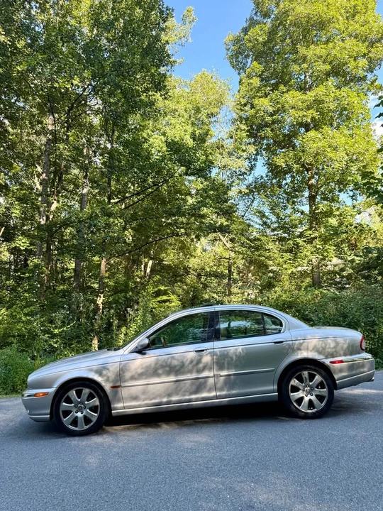 2004 Jaguar X-Type - Image 2 of 11