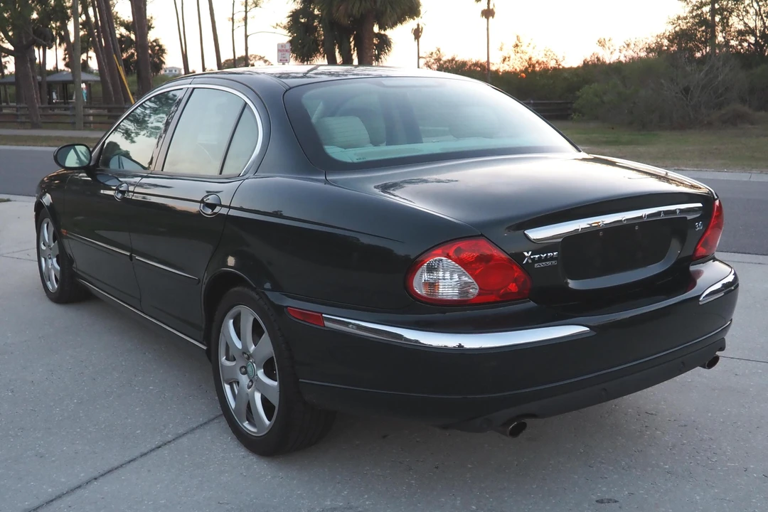 2004 Jaguar X-Type - Image 4 of 8