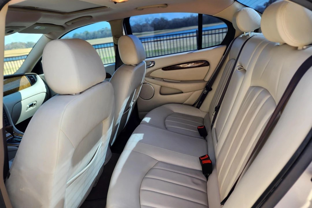 2004 Jaguar X-Type - Image 18 of 31