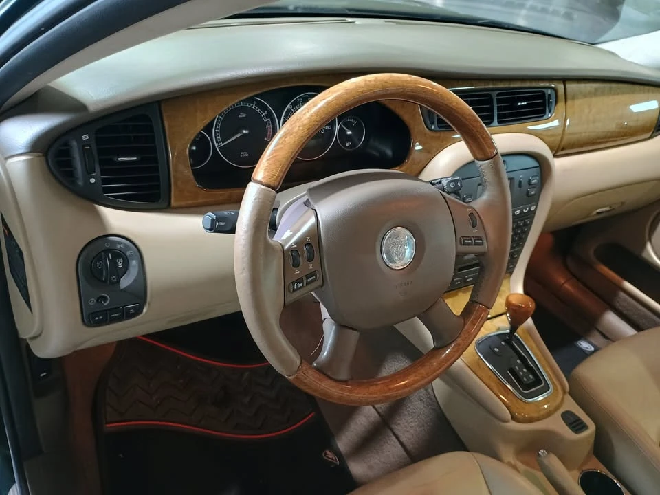 2004 Jaguar X-Type - Image 11 of 20