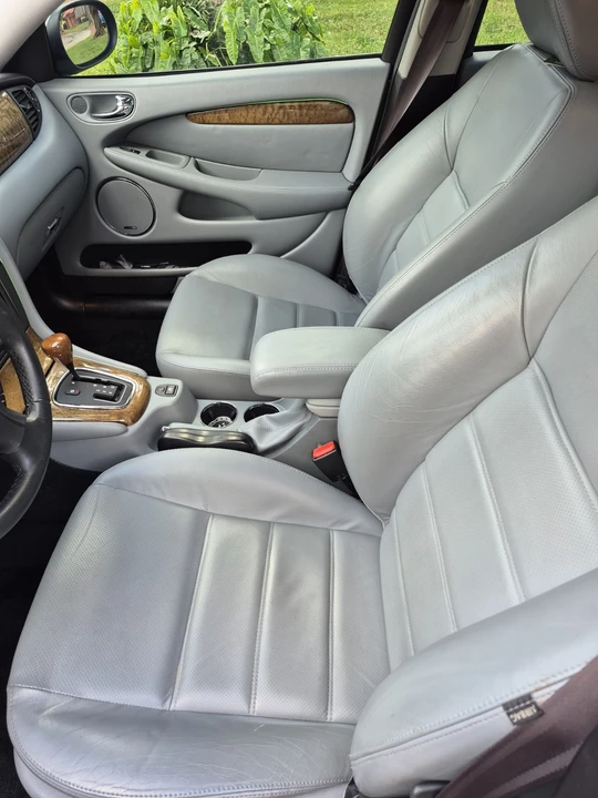 2004 Jaguar X-Type - Image 5 of 8