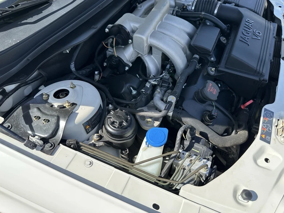 2004 Jaguar X-Type - Image 15 of 18
