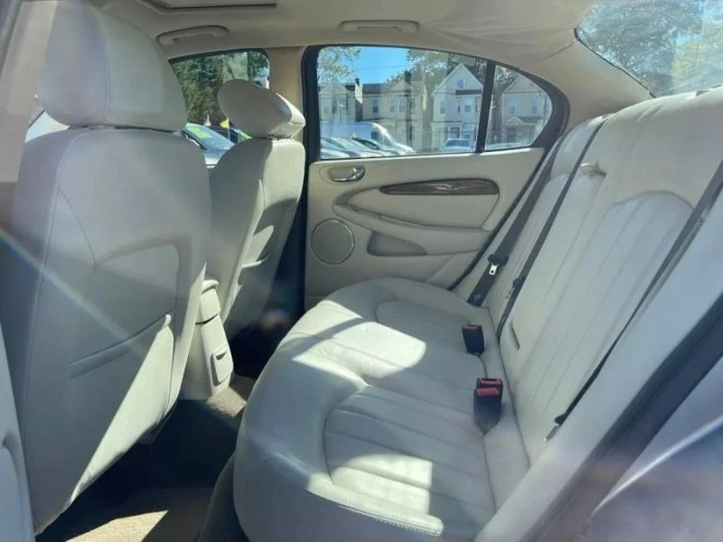 2004 Jaguar X-Type - Image 11 of 12