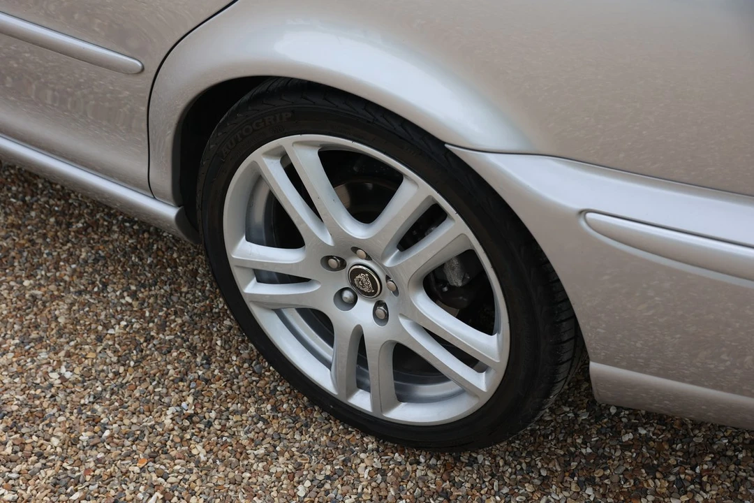 2004 Jaguar X-Type - Image 9 of 30