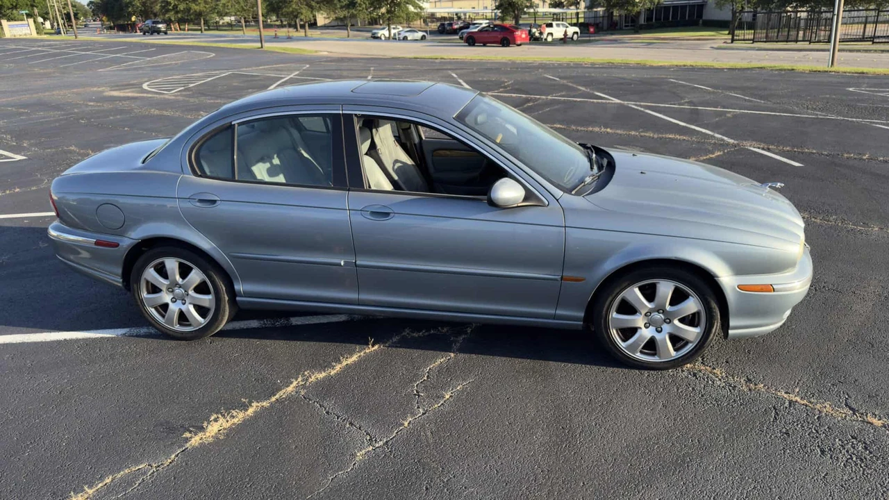 2004 Jaguar X-Type - Image 10 of 10