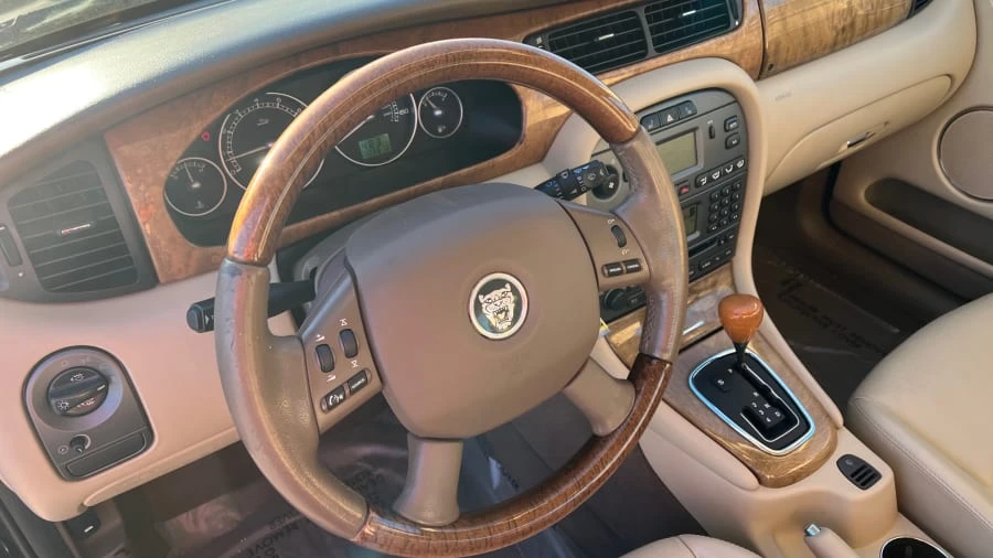 2004 Jaguar X-Type - Image 5 of 11