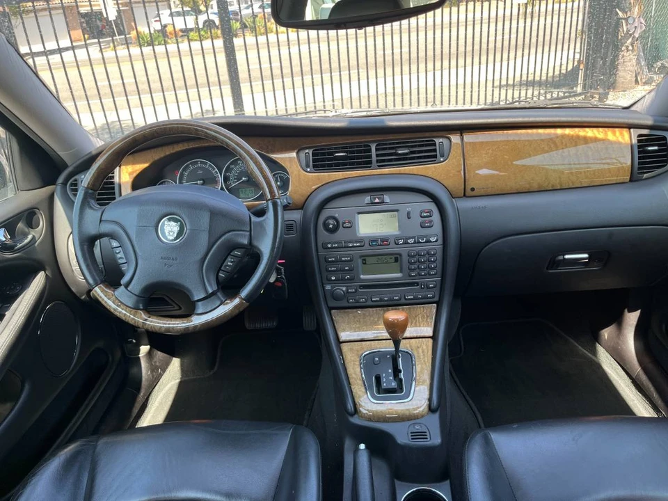 2004 Jaguar X-Type - Image 17 of 23