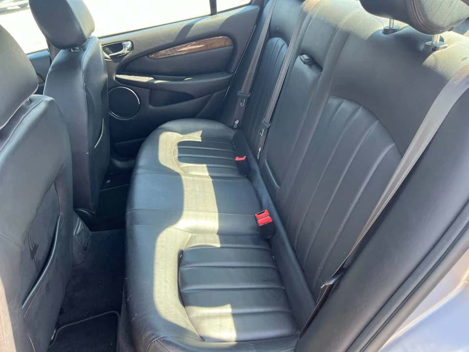 2004 Jaguar X-Type - Image 13 of 23