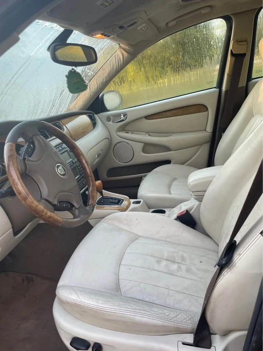 2004 Jaguar X-Type - Image 5 of 10