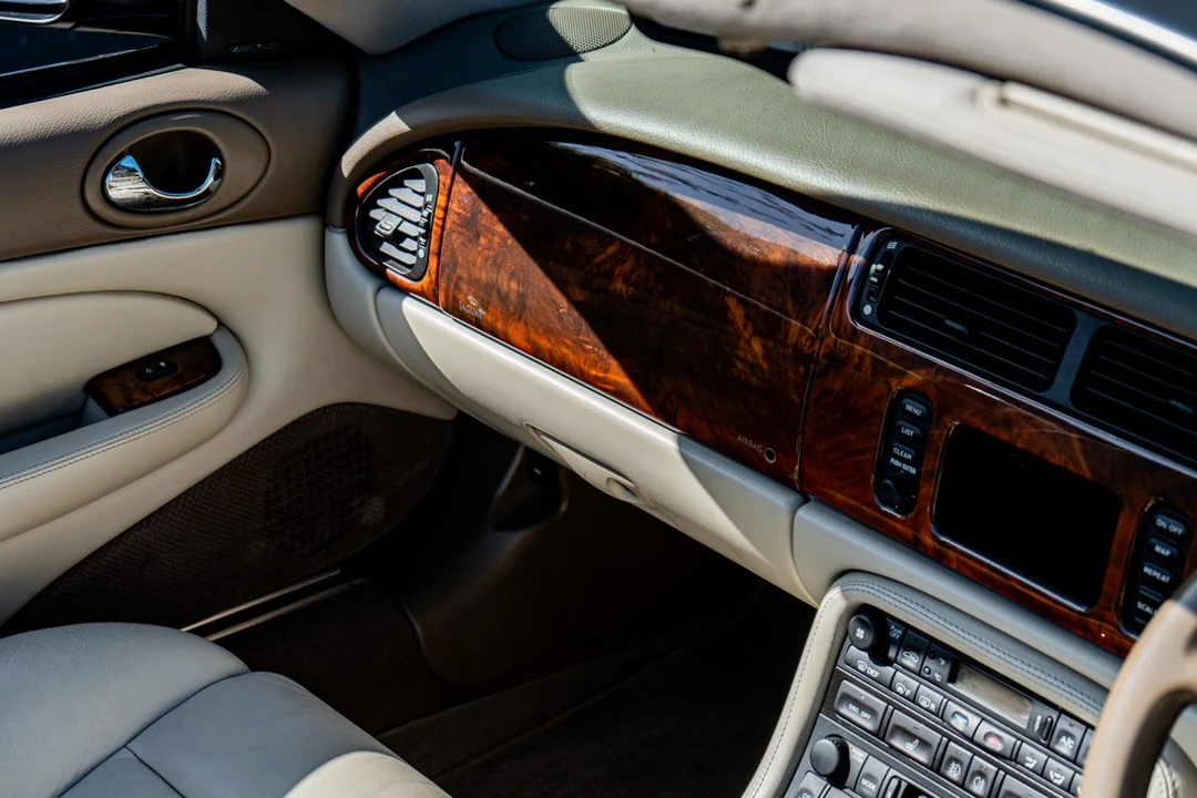 2004 Jaguar X100 XKR - Image 28 of 30