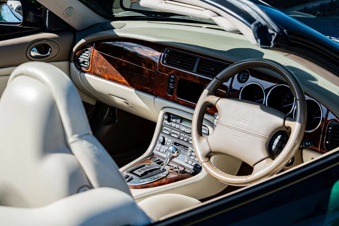 2004 Jaguar X100 XKR - Image 19 of 30