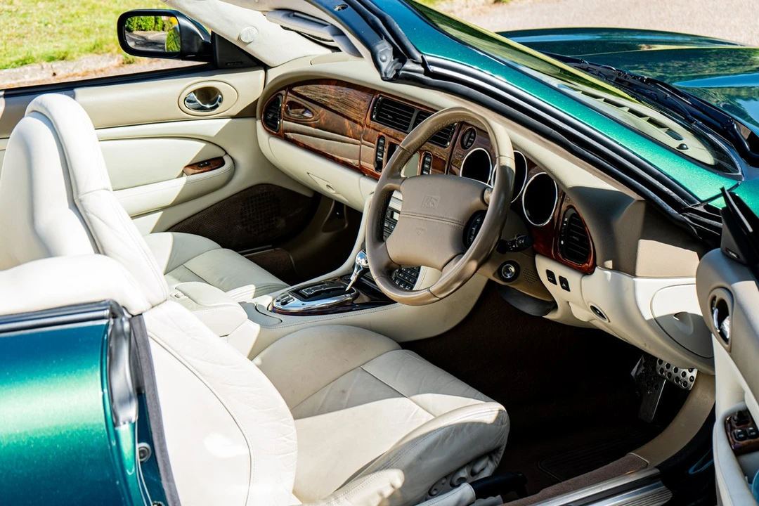 2004 Jaguar X100 XKR - Image 17 of 30