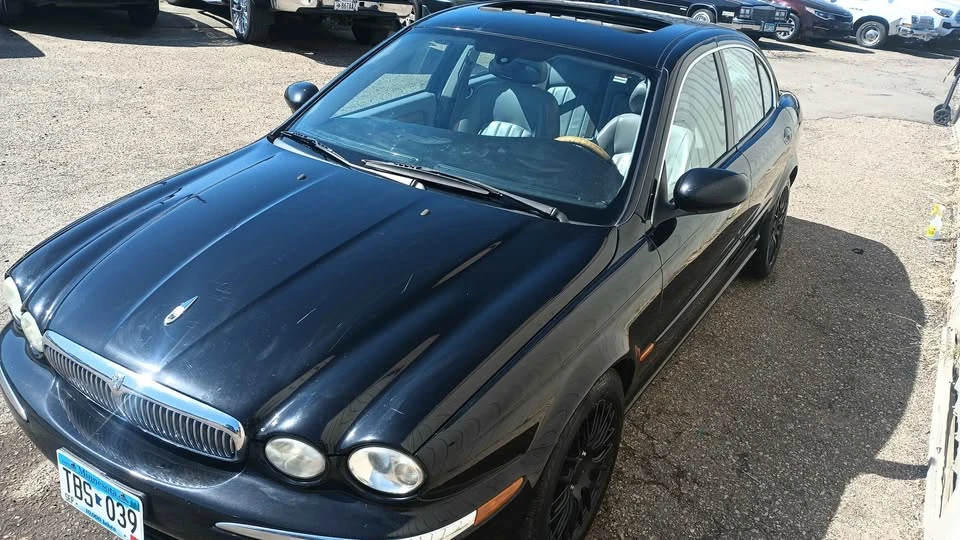 2004 Jaguar XE - Image 6 of 12