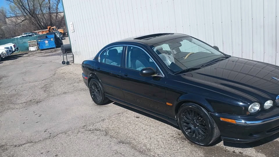 2004 Jaguar XE - Image 12 of 12